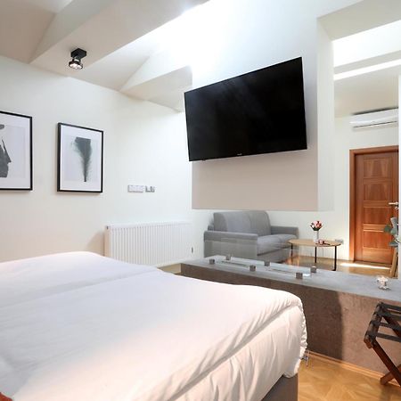 Hotel Pod Vezi Strážnice المظهر الخارجي الصورة