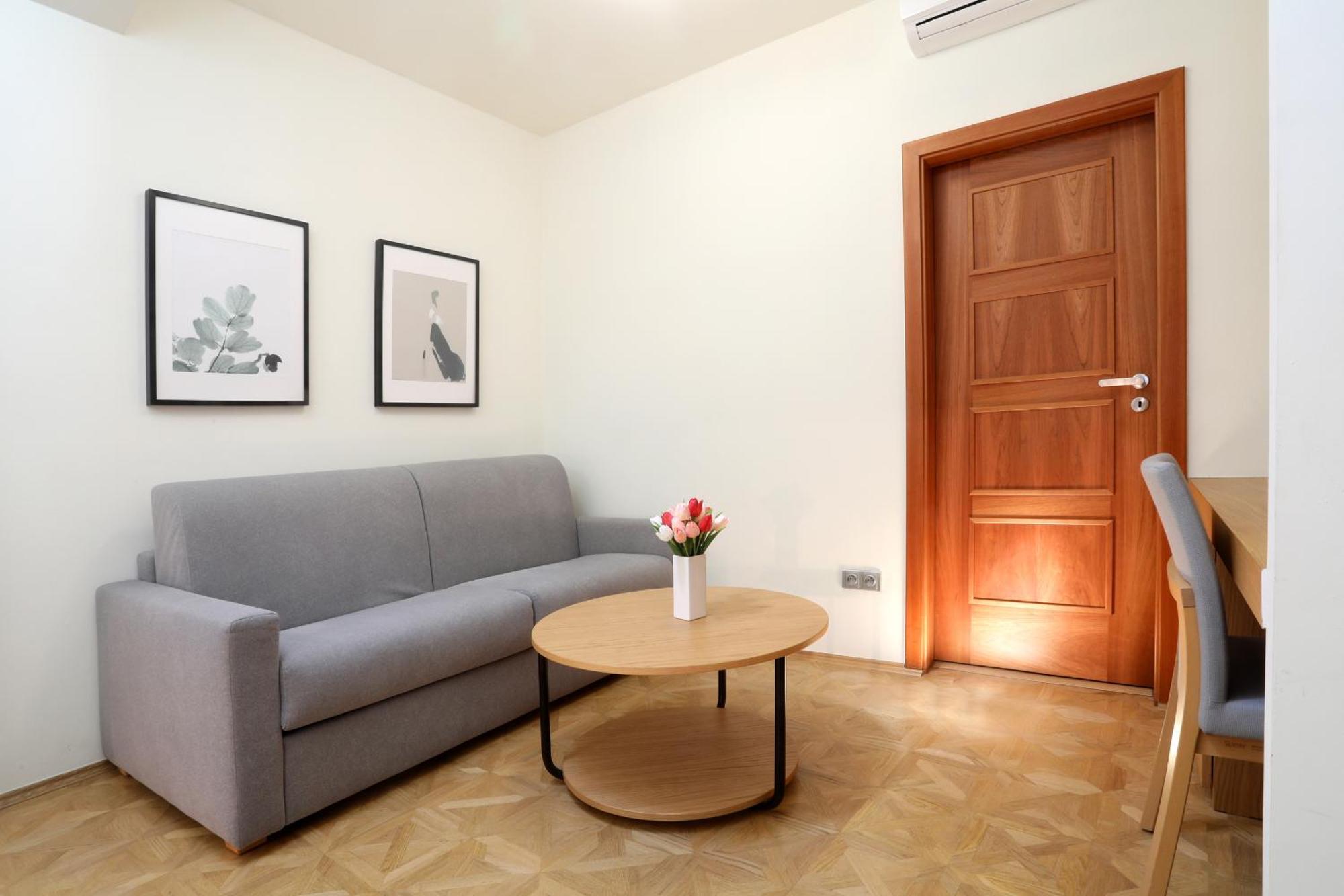 Hotel Pod Vezi Strážnice المظهر الخارجي الصورة