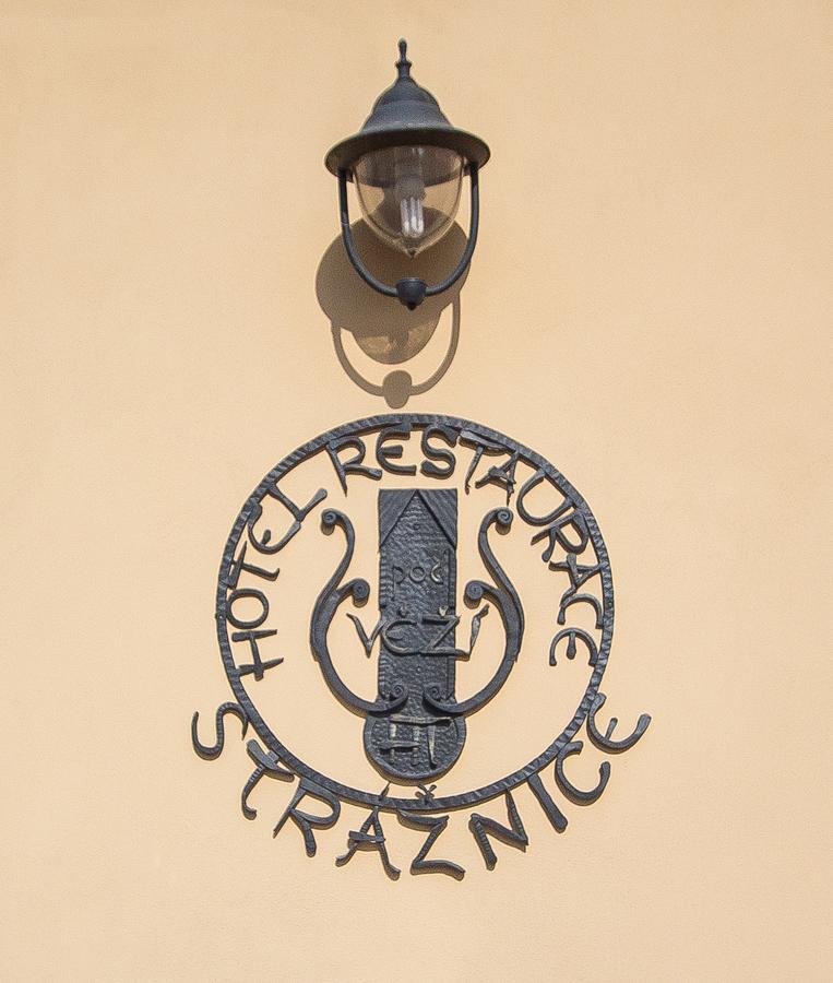 Hotel Pod Vezi Strážnice المظهر الخارجي الصورة